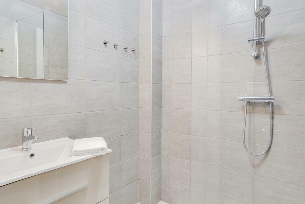 Delalauret _ Port-chatelêt Appartement